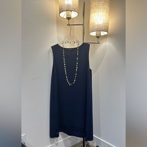 simple & savvy navy blue dress ✨